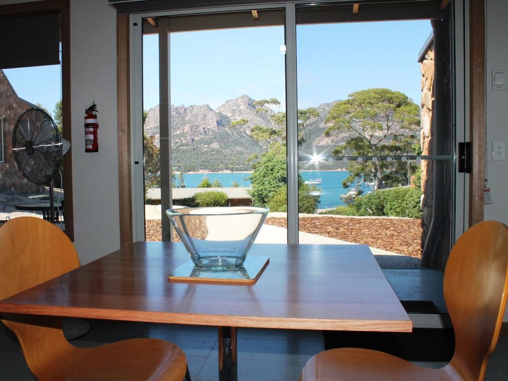 Hazards View Studio Coles Bay Room photo